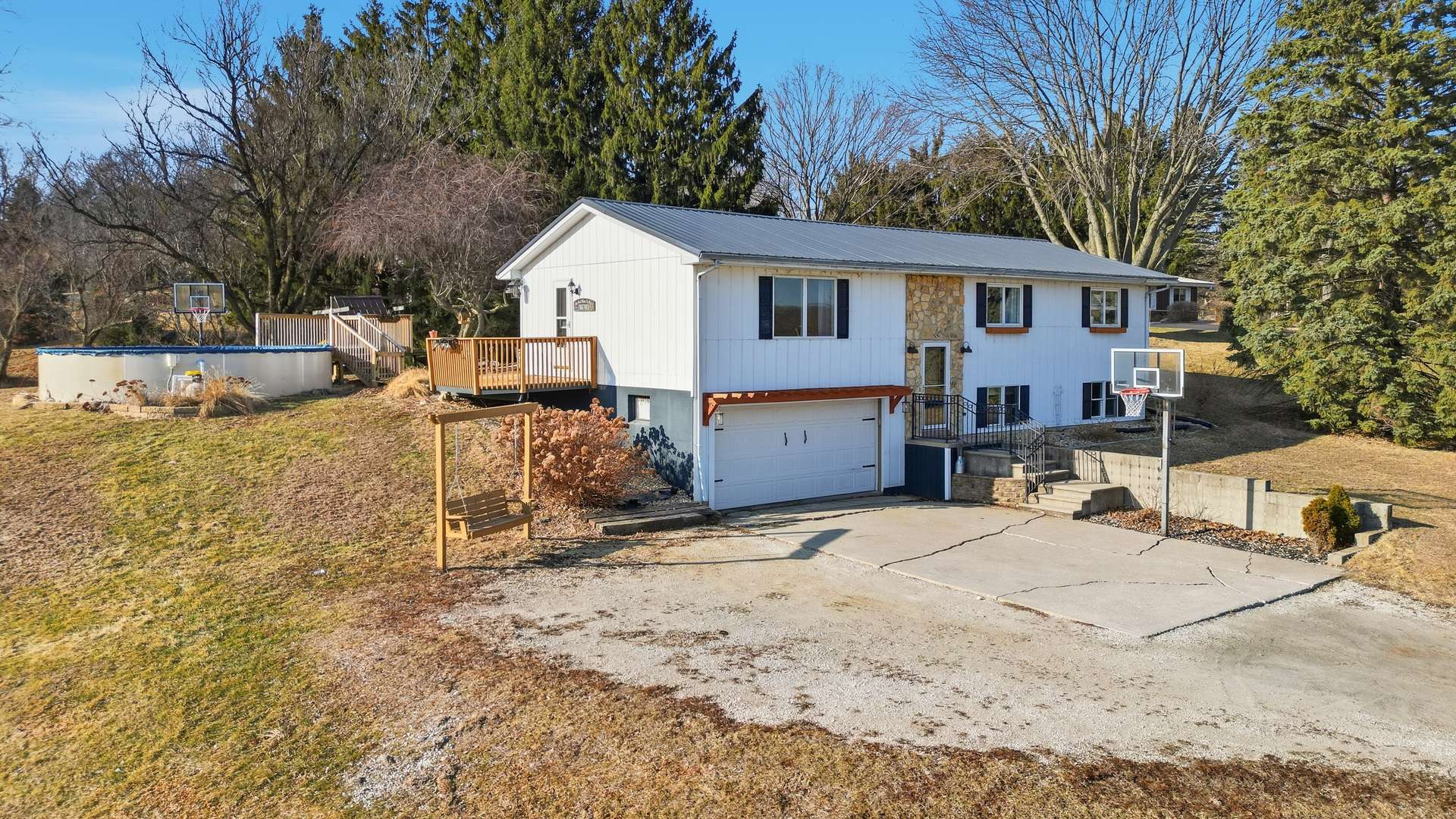 13831 Prairie Center RD, Morrison, IL 61270