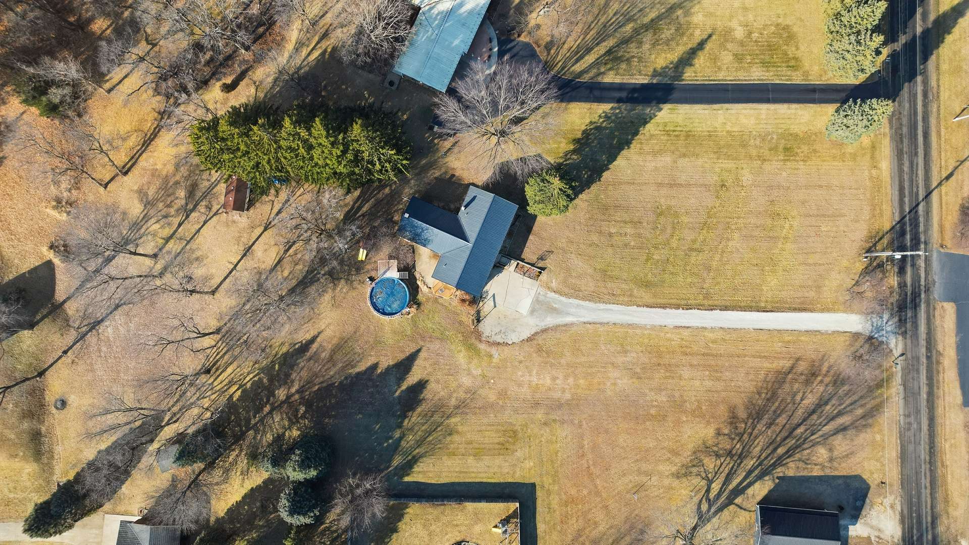 13831 Prairie Center RD, Morrison, IL 61270