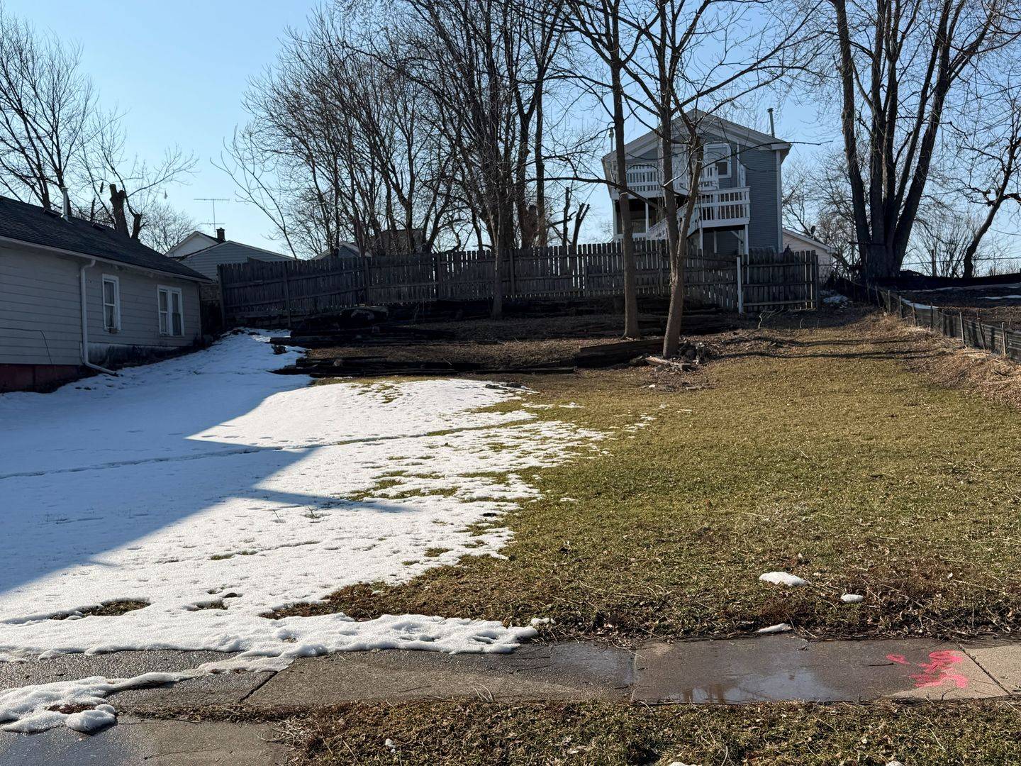 312 Oak ST, Waukegan, IL 60085