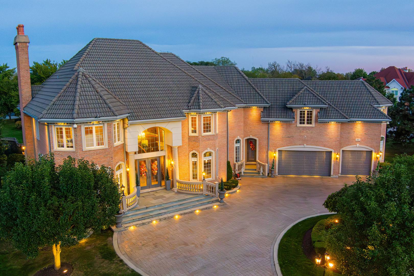 147 Los Lagos DR, Bloomingdale, IL 60108