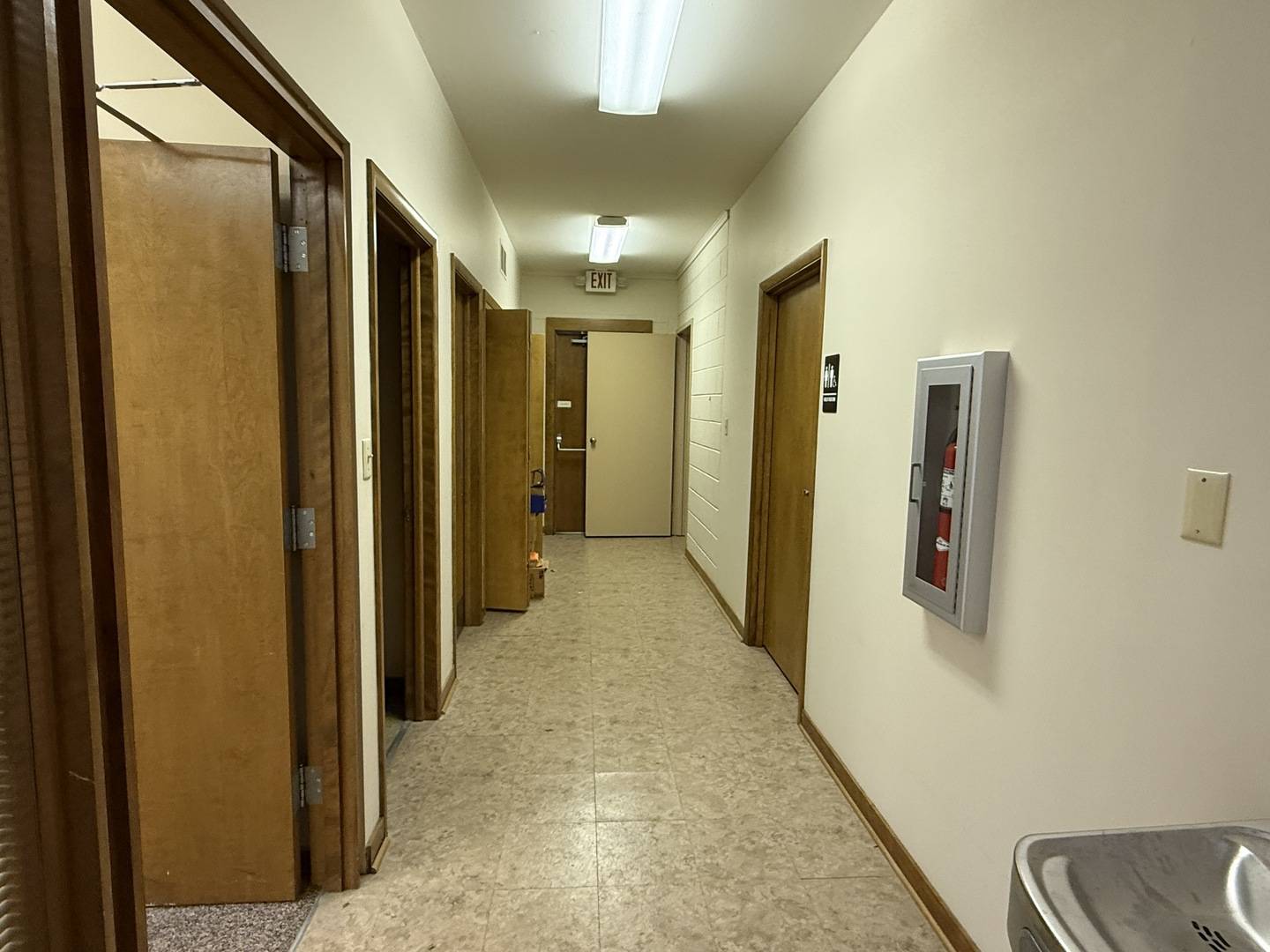 820 Russell RD, Dekalb, IL 60115