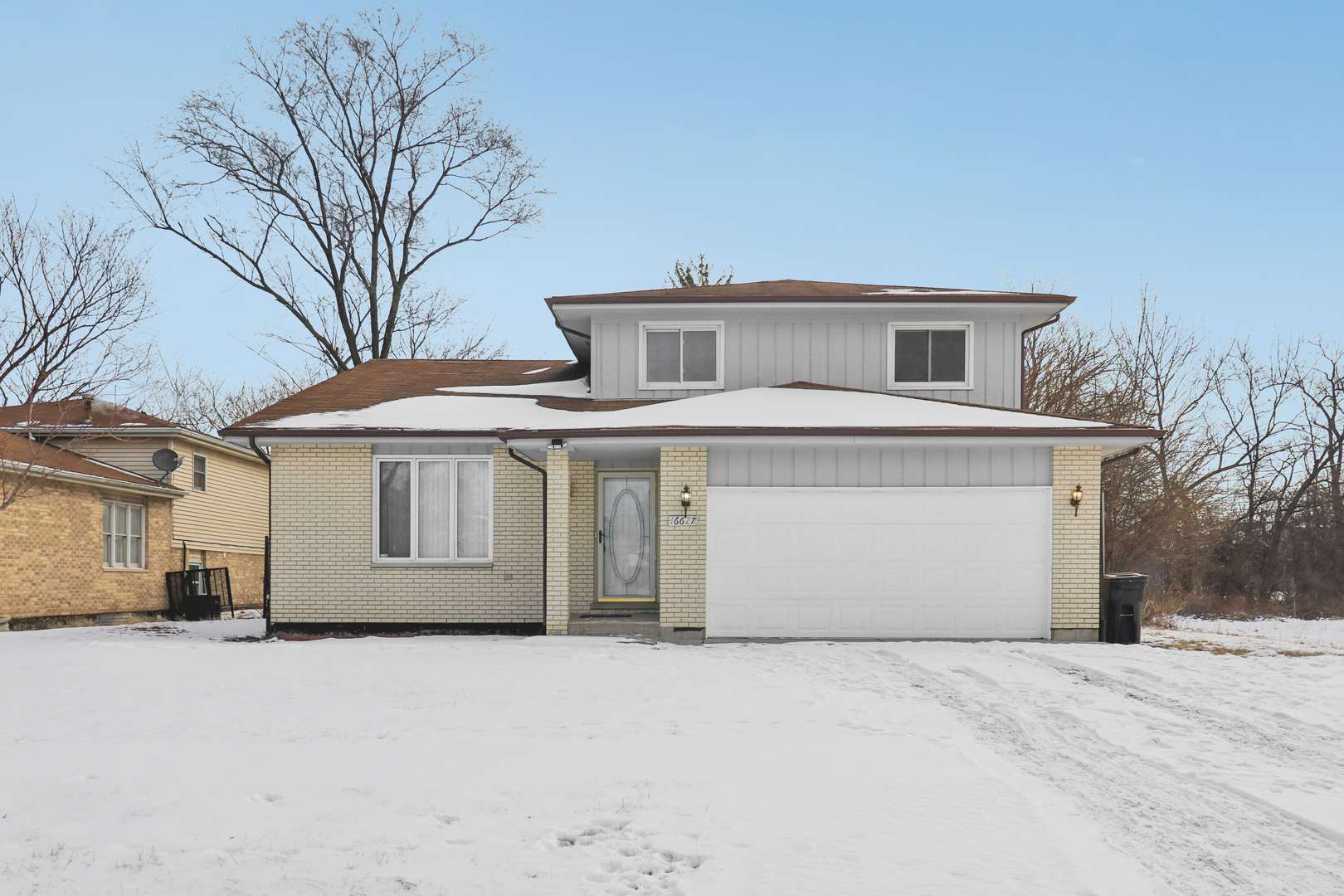 16627 Carse AVE, Harvey, IL 60426