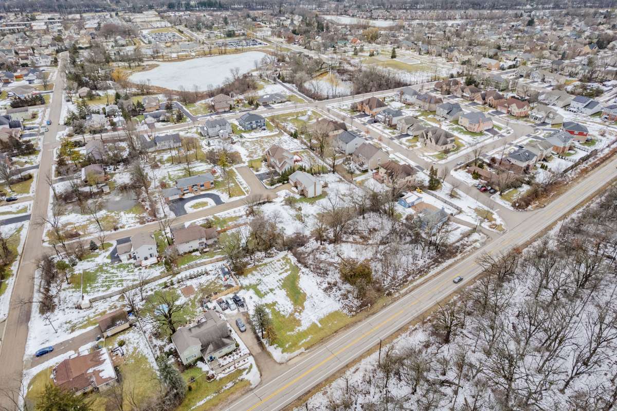 1309 W Dundee RD, Palatine, IL 60074