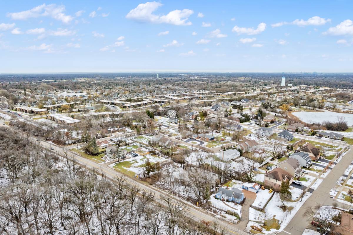 1309 W Dundee RD, Palatine, IL 60074