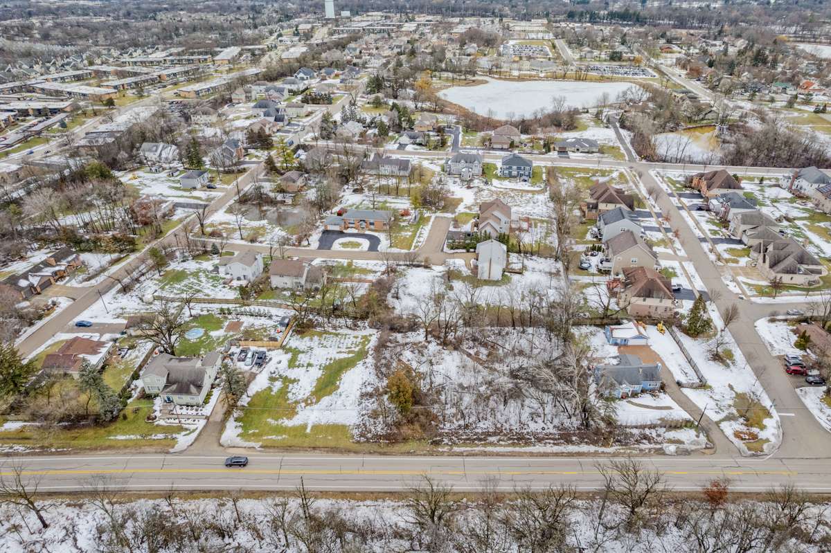 1309 W Dundee RD, Palatine, IL 60074