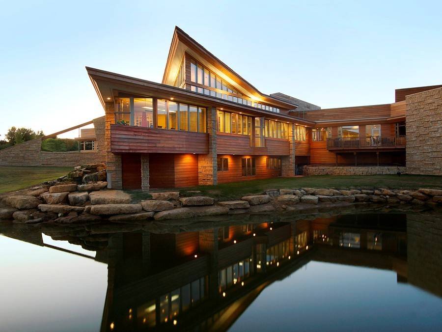 3565 Digital DR #B, Dubuque, IA 52003