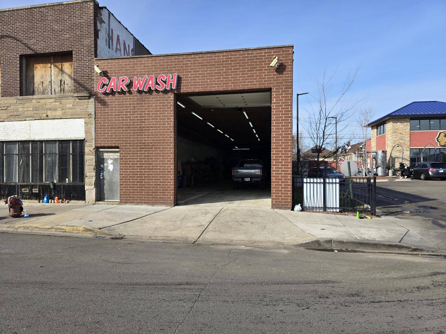 4940 W North AVE, Chicago, IL 60639