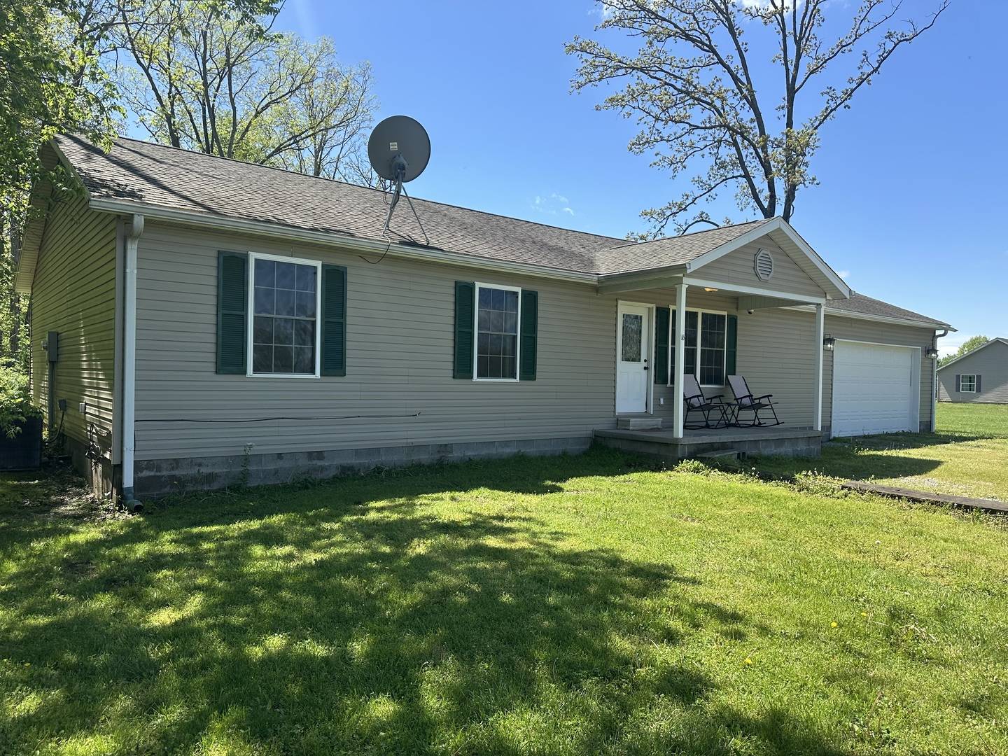 2506 State Highway 154, Sesser, IL 62884