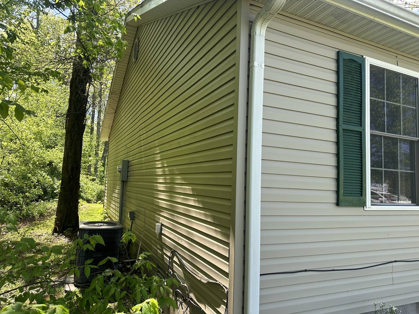 2506 State Highway 154, Sesser, IL 62884