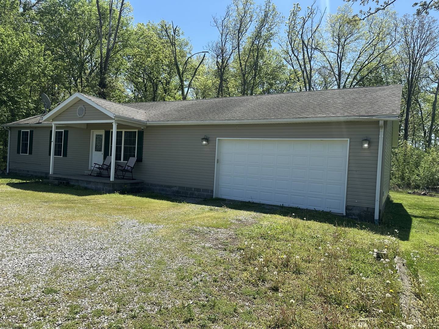2506 State Highway 154, Sesser, IL 62884