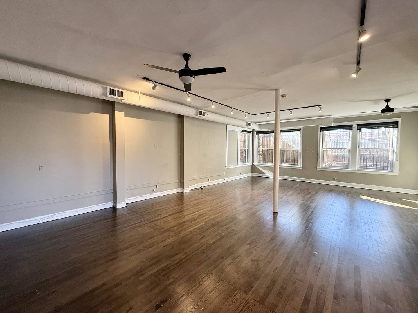 5412 N Clark ST #S1, Chicago, IL 60640