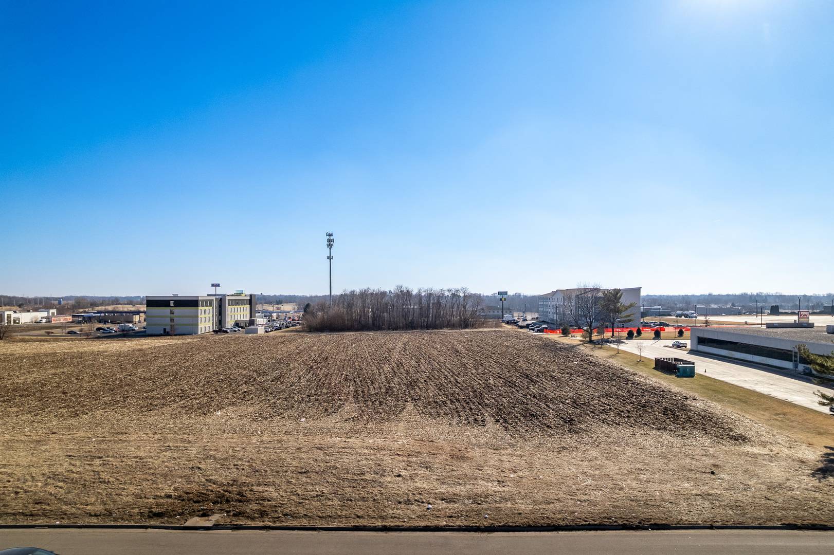 74XX Rock Valley Pkwy, Loves Park, IL 61111