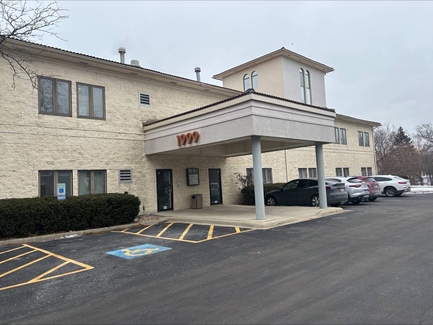 1999 75th ST #201, Woodridge, IL 60517