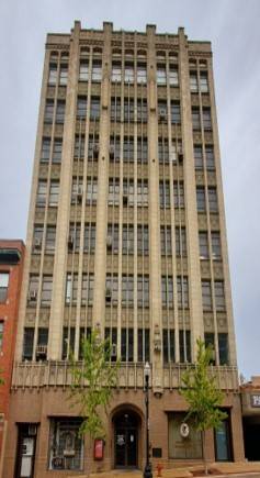 164 Division ST, Elgin, IL 60120
