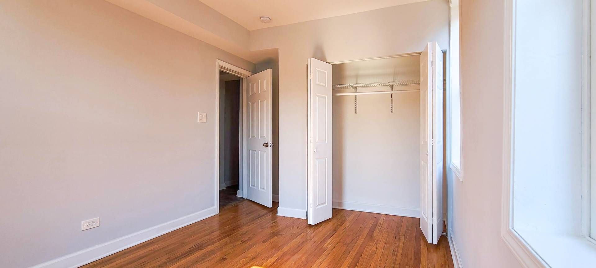 619 E Groveland PARK, Chicago, IL 60653