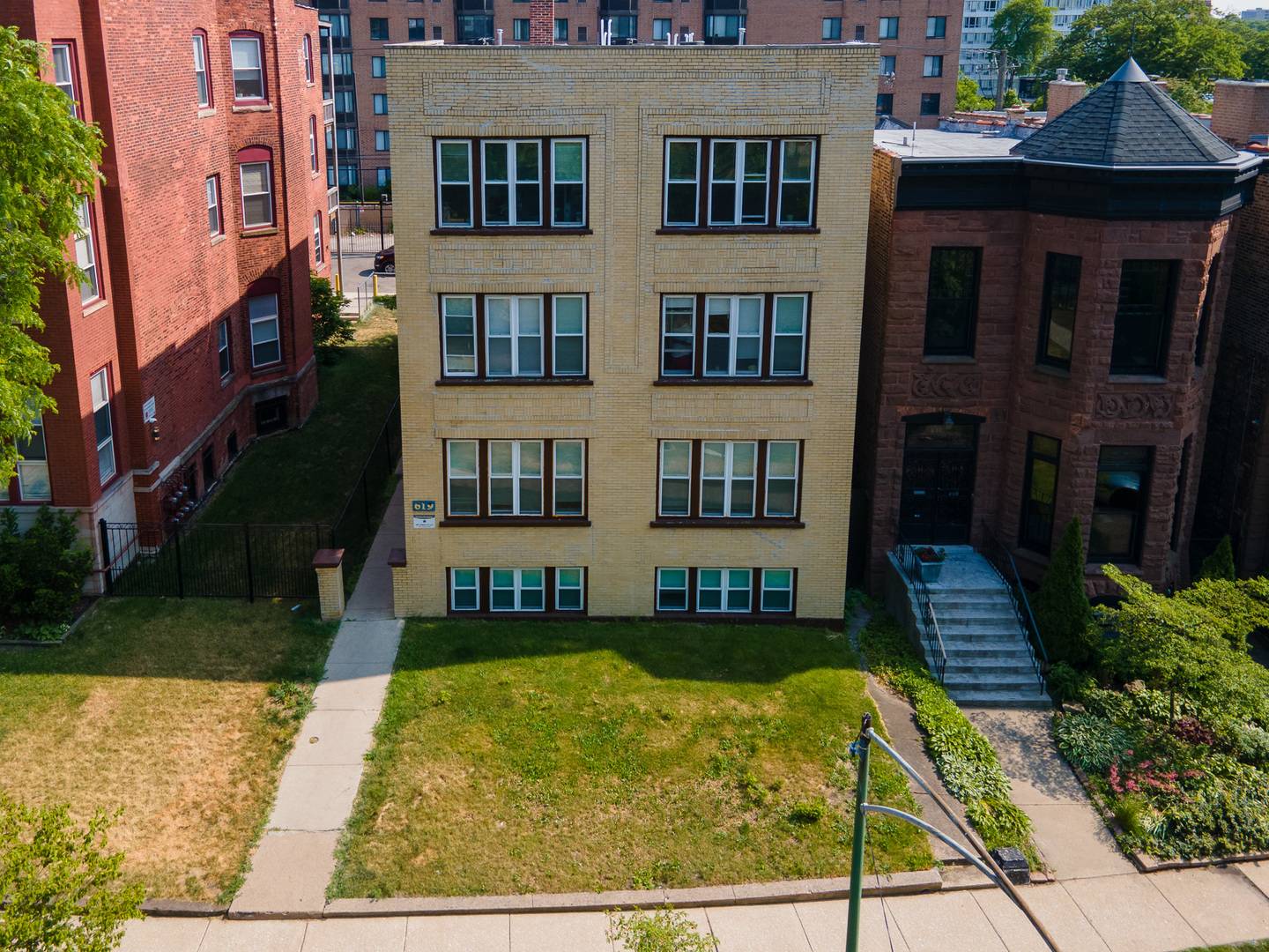 619 E Groveland PARK, Chicago, IL 60653