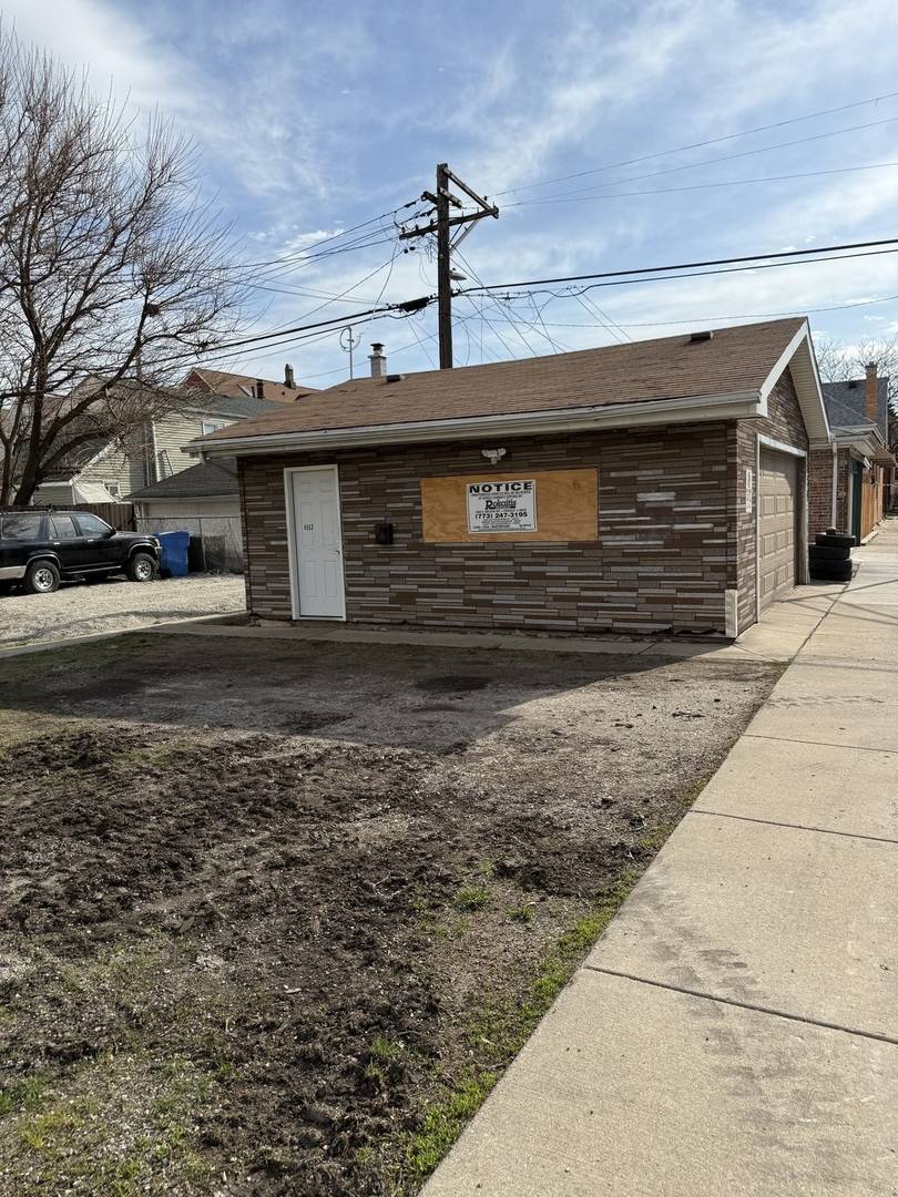 4557 S Francisco AVE, Chicago, IL 60632
