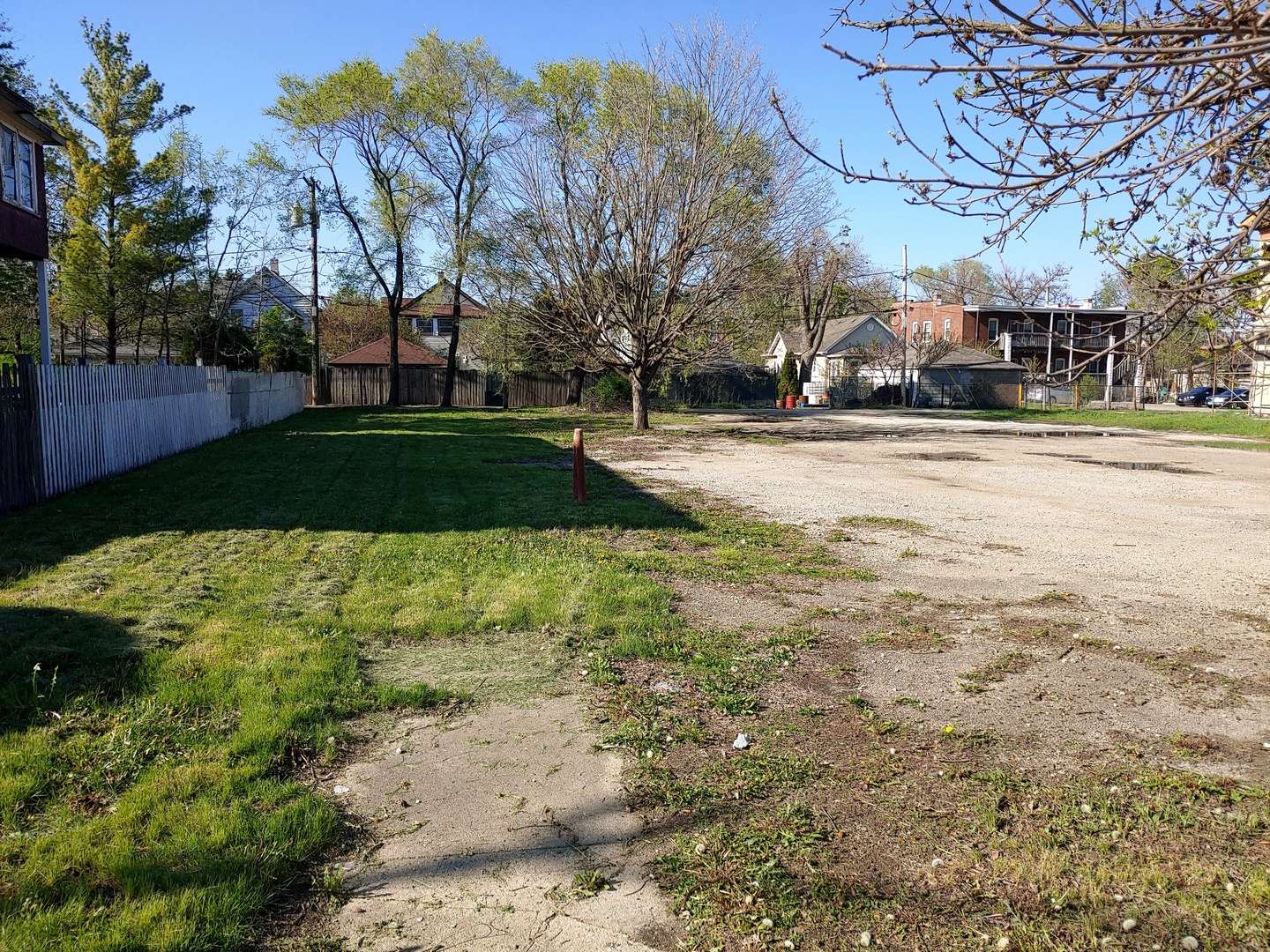 557 E Jackson ST E, Joliet, IL 60432