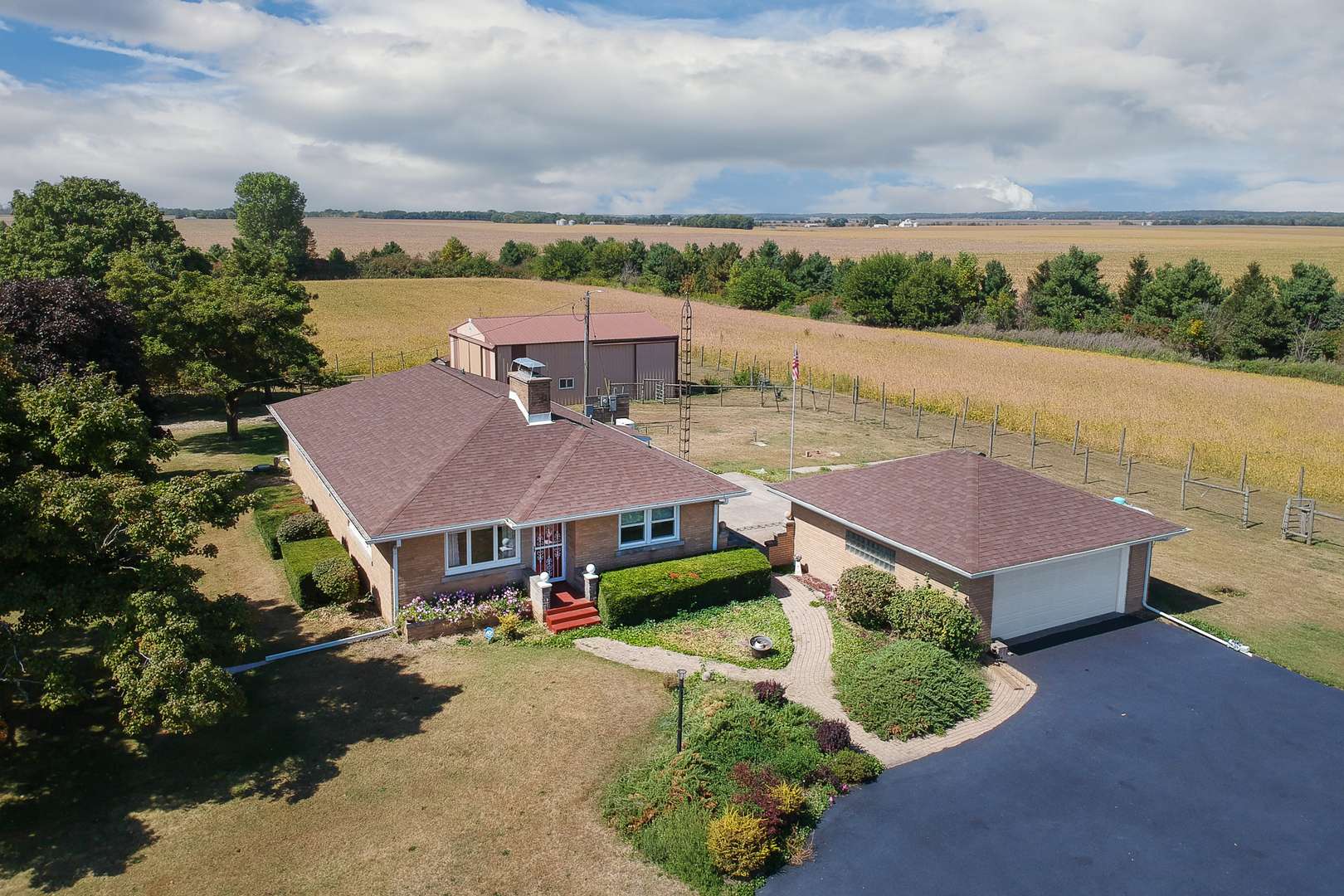 29428 E 500 North RD, Leroy, IL 61752