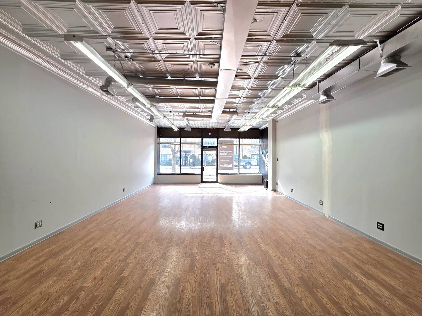 3411 N Milwaukee AVE, Chicago, IL 60641