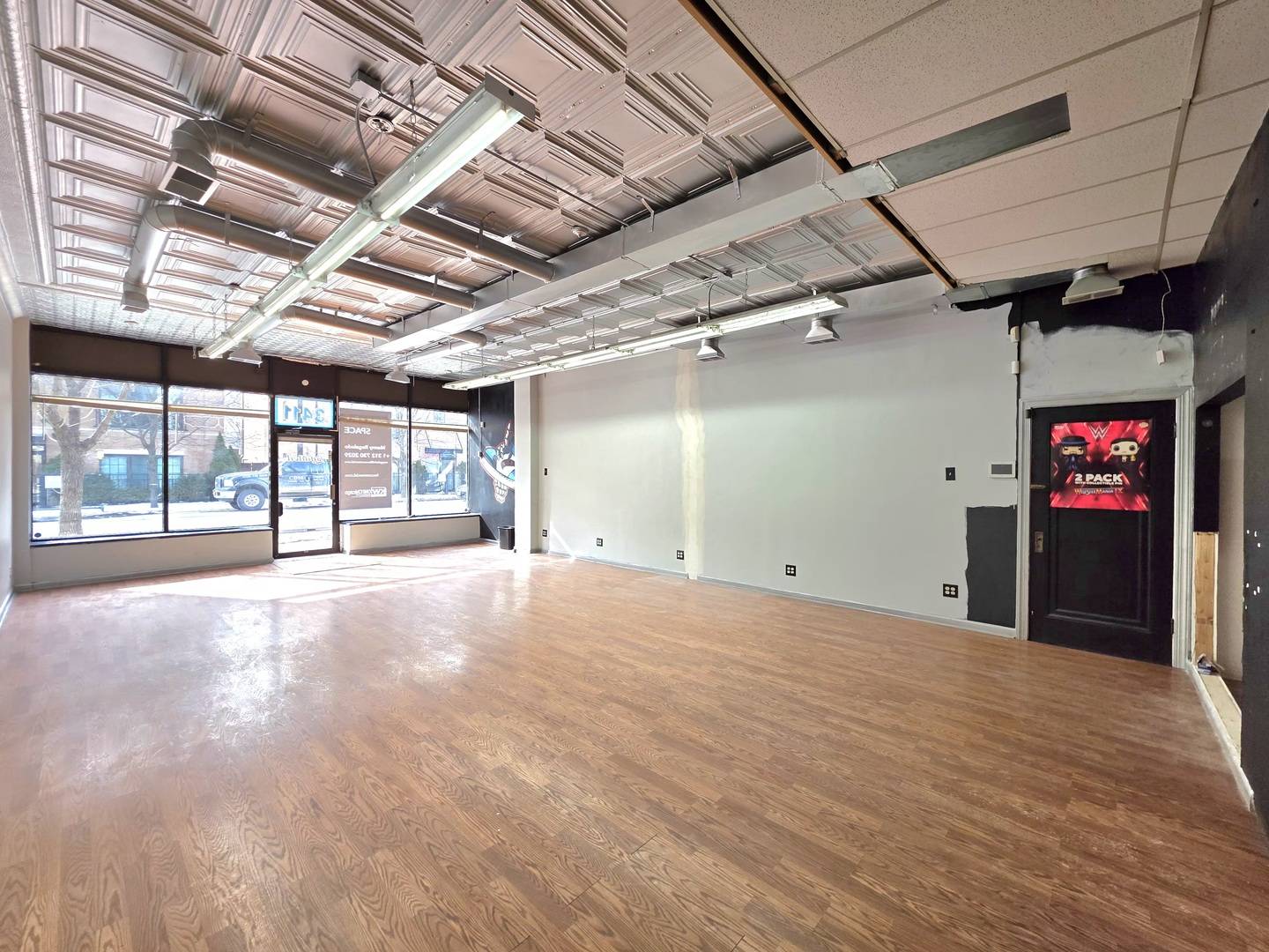 3411 N Milwaukee AVE, Chicago, IL 60641
