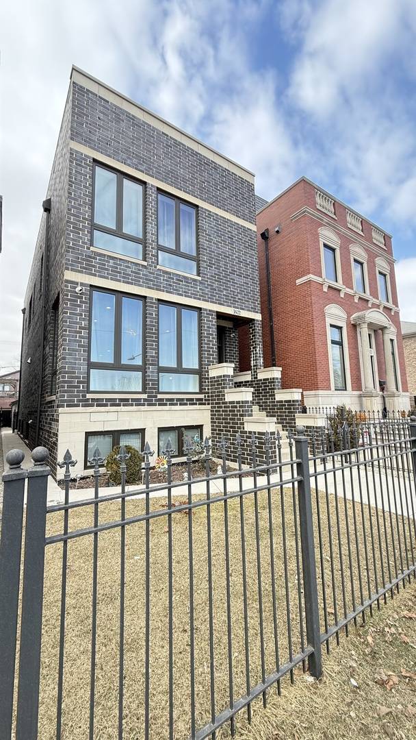 3422 S NORMAL AVE, Chicago, IL 60616