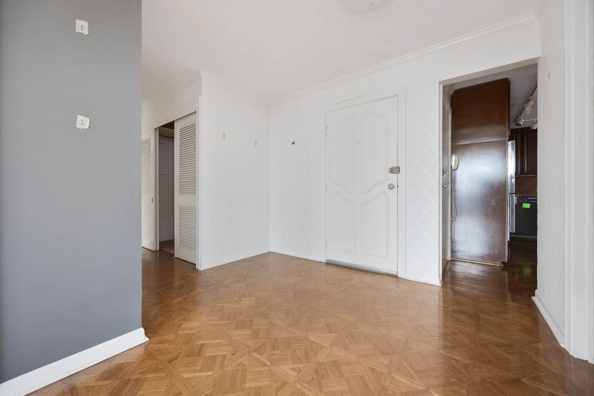 320 W OAKDALE AVE #1301-1302, Chicago, IL 60657
