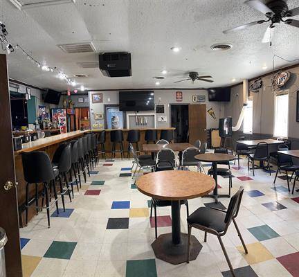 206 N Main ST, Mt Carroll, IL 61053