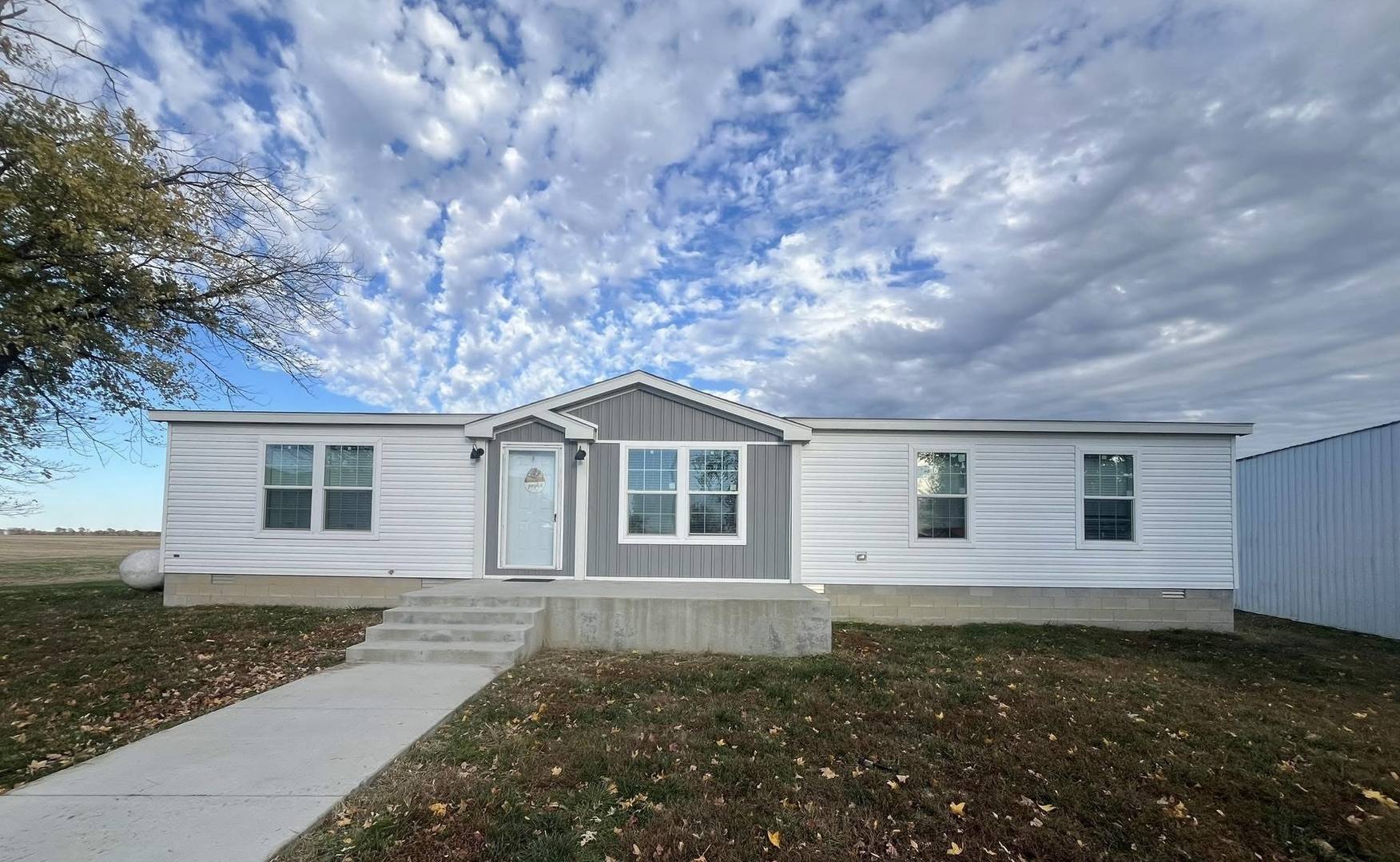 6502 Hawk RD, Pinckneyville, IL 62274