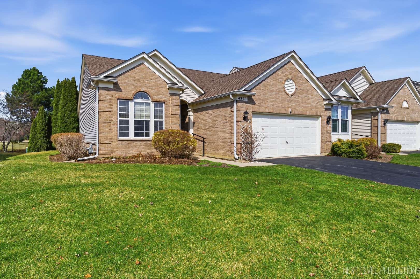 4211 Whitehall LN, Algonquin, IL 60102