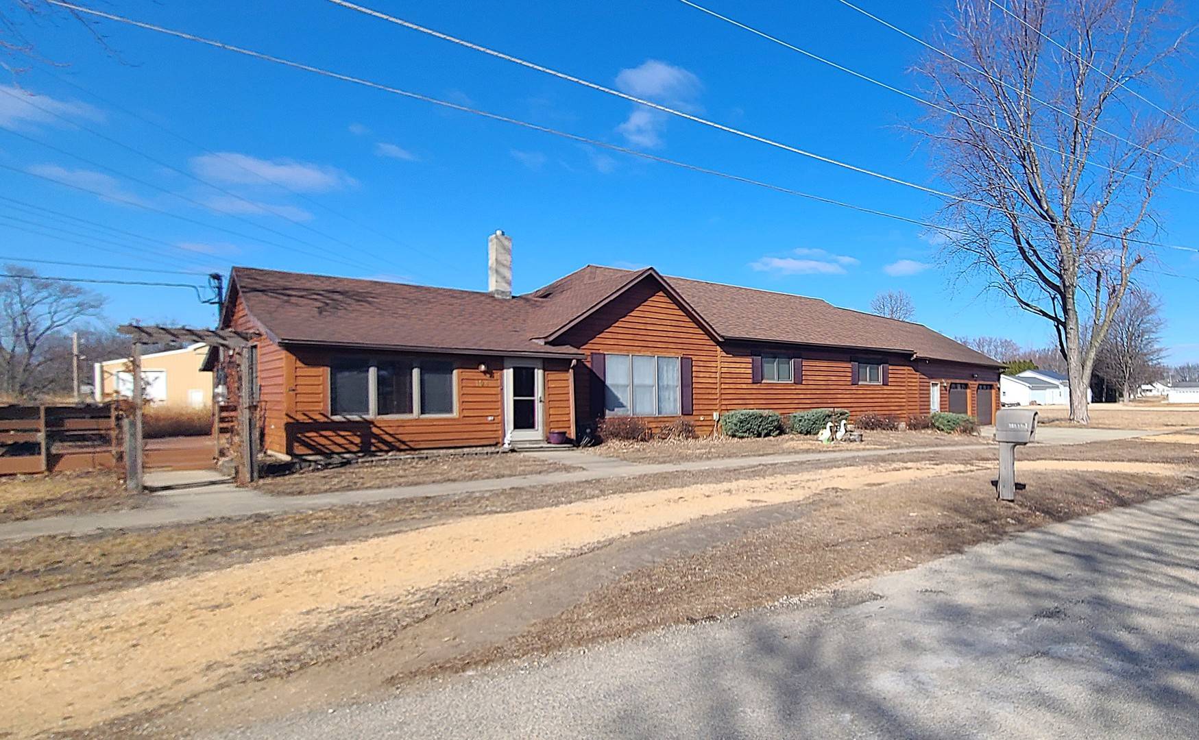 104 N East AVE, Amboy, IL 61310