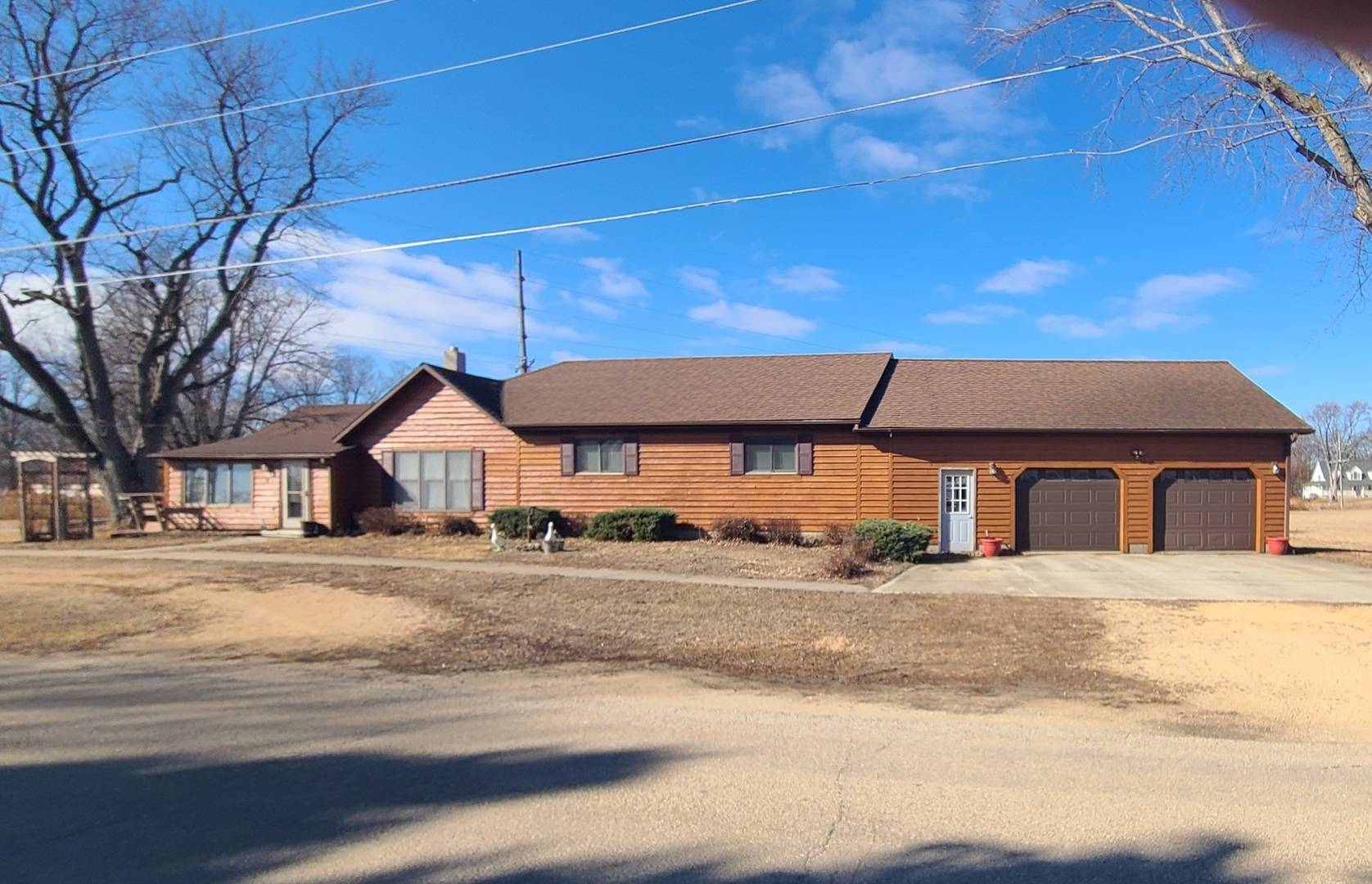 104 N East AVE, Amboy, IL 61310