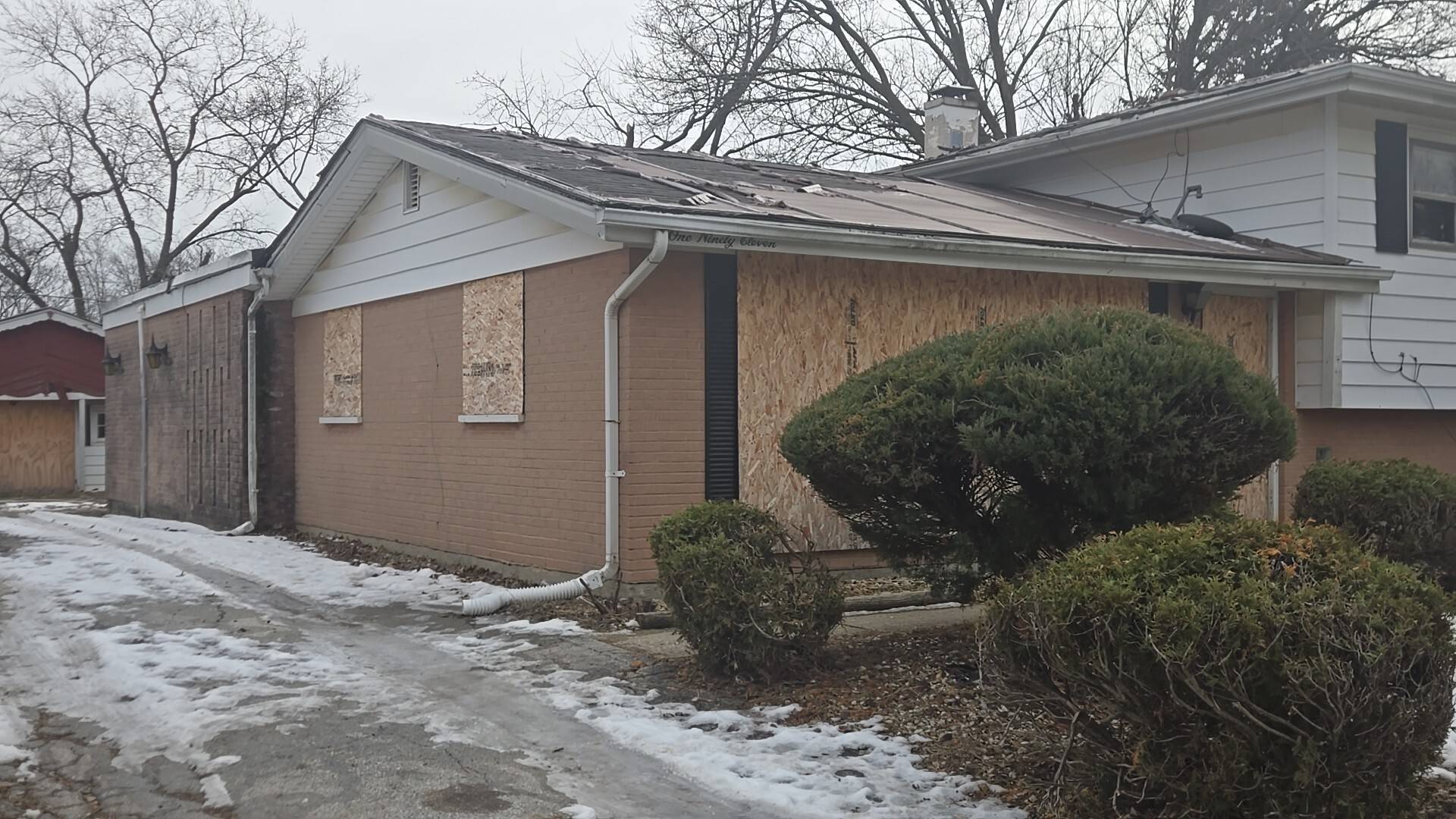 19011 Loretto LN, Country Club Hills, IL 60478