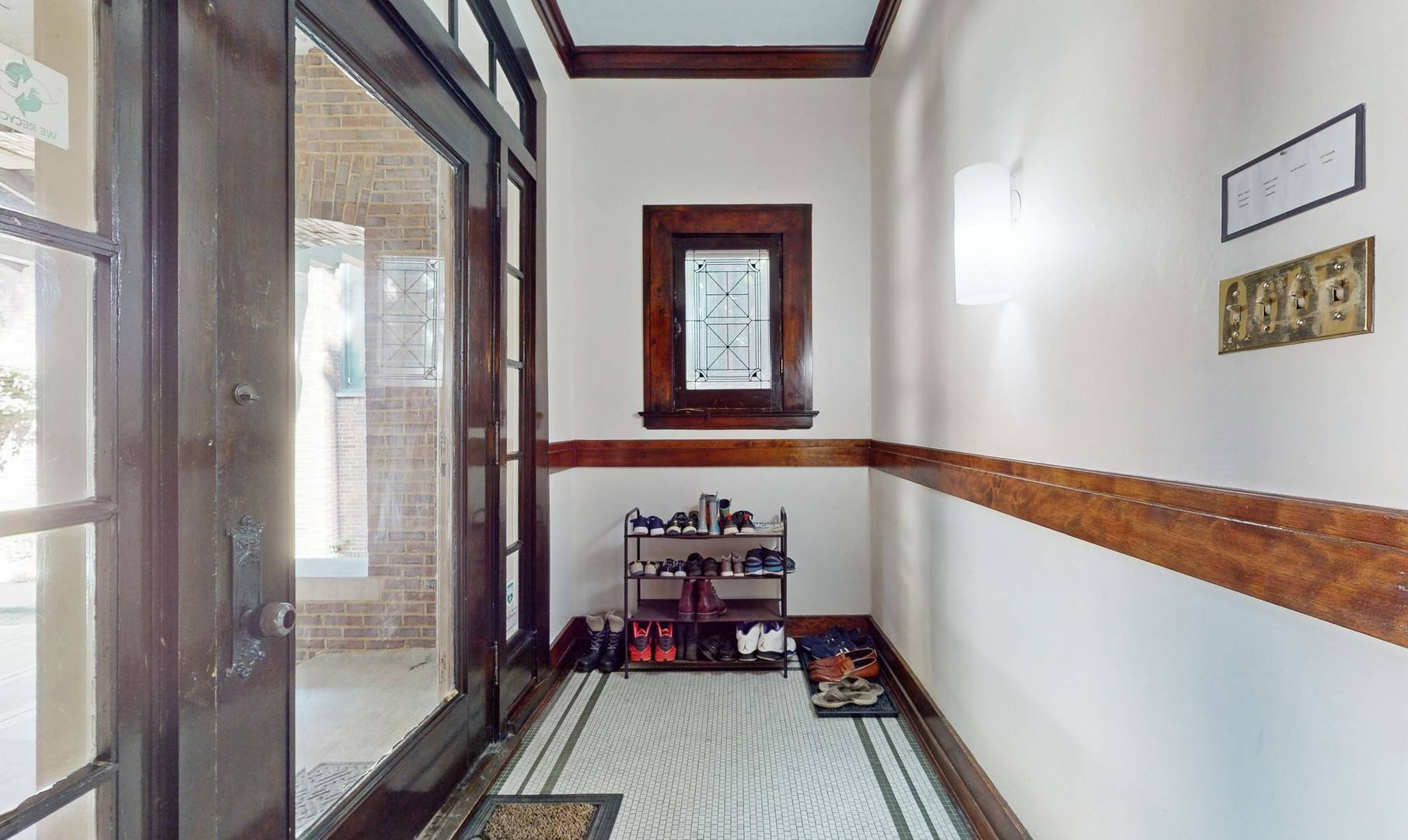 5235 S University AVE, Chicago, IL 60615