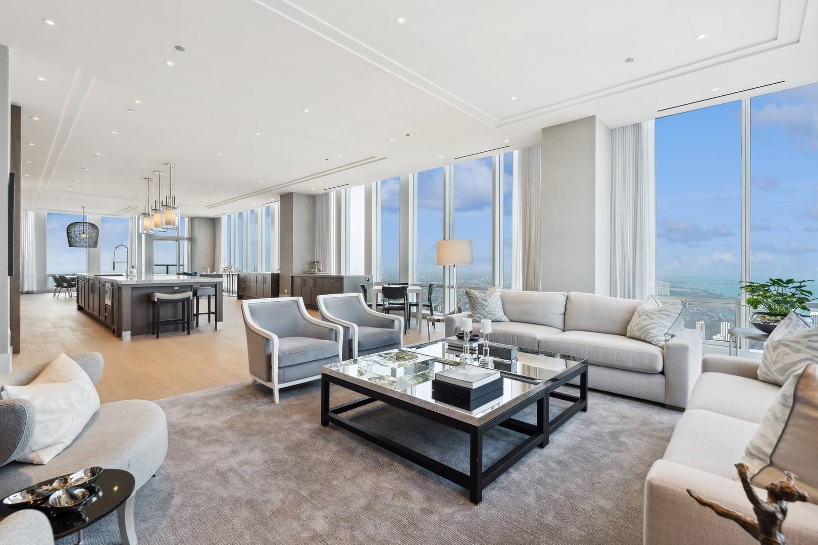 14 W Superior ST #7100, Chicago, IL 60654