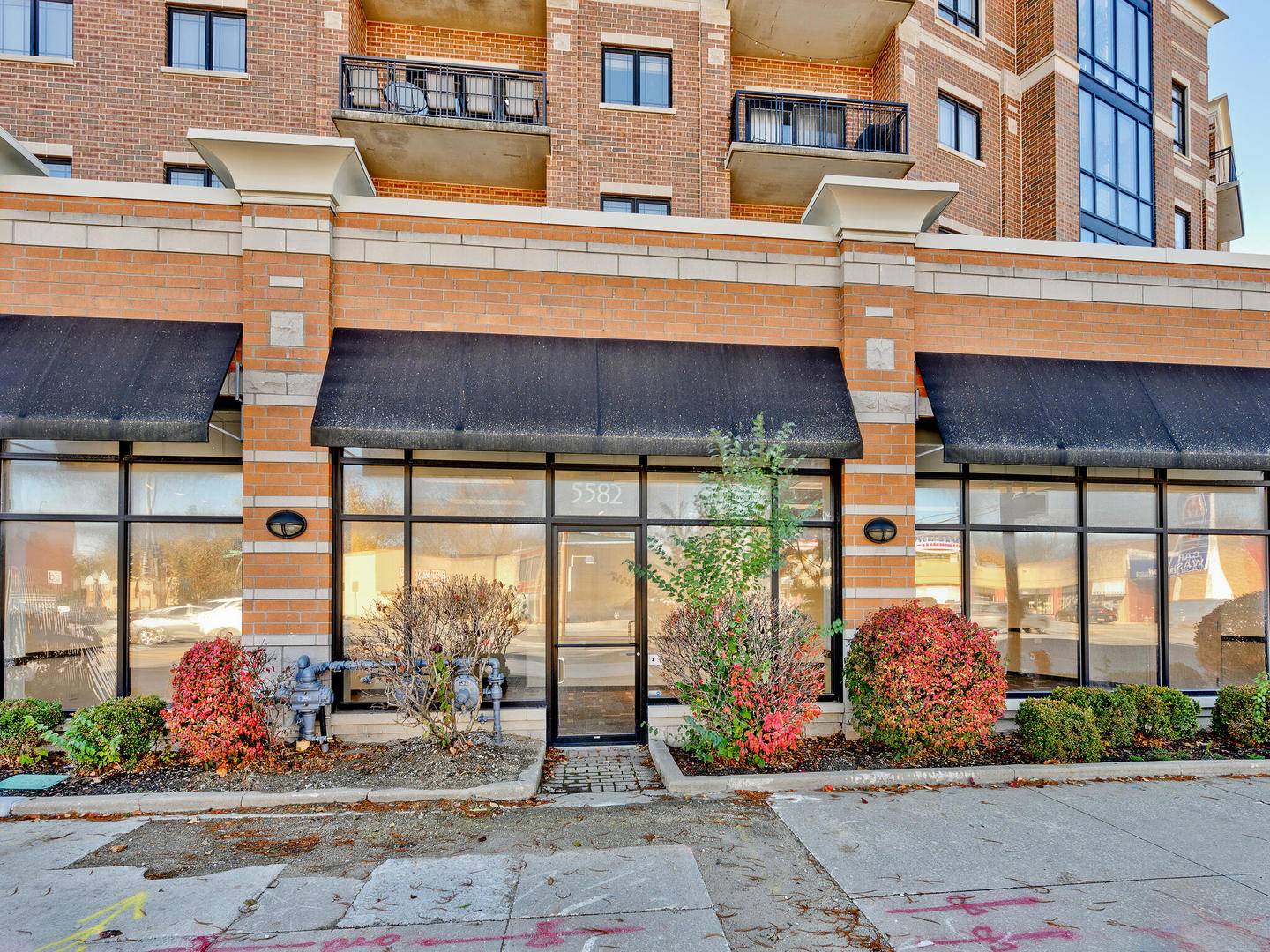 5582 N Lincoln AVE #C2, Chicago, IL 60625