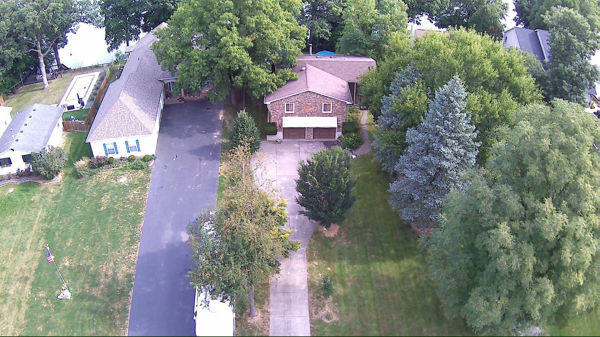 1549 Lake Holiday DR, Sandwich, IL 60548