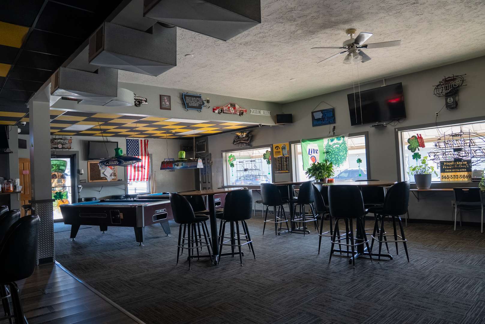 220 N Pine ST, Davenport, IA 52802