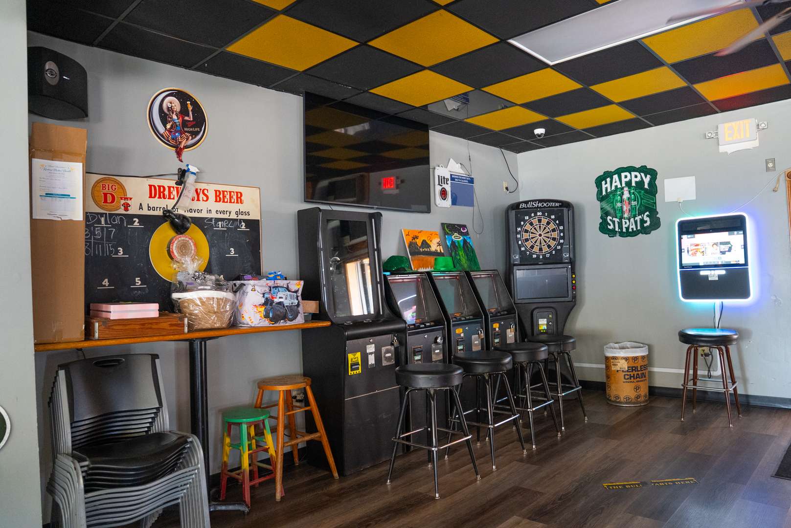 220 N Pine ST, Davenport, IA 52802