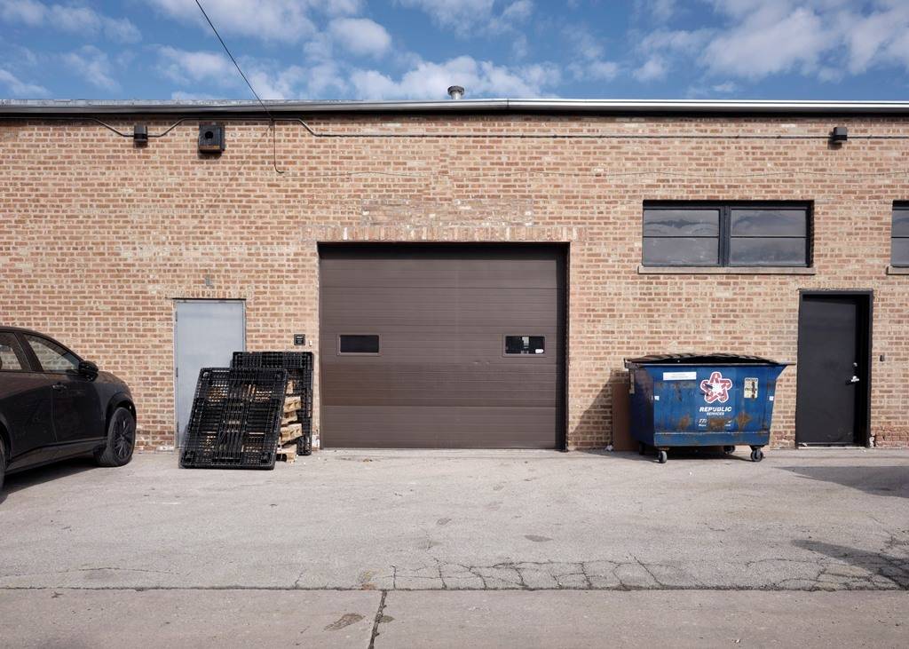 5480 N Elston AVE, Chicago, IL 60630