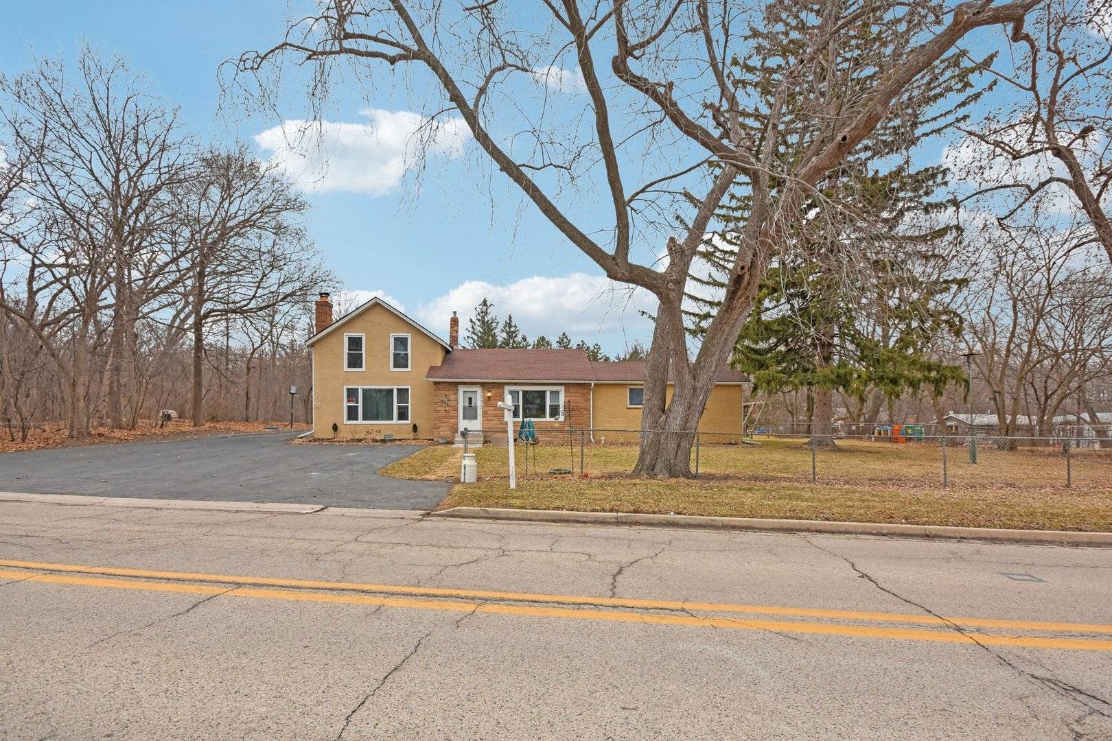 25616 W Lake Shore DR, Ingleside, IL 60041