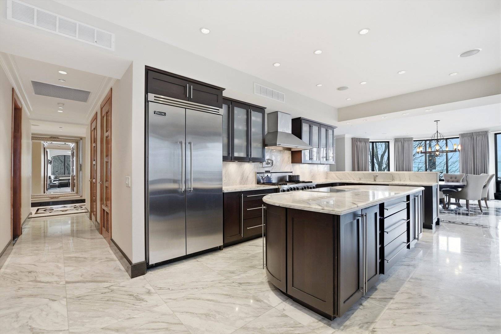 840 N Lake Shore DR #201, Chicago, IL 60611