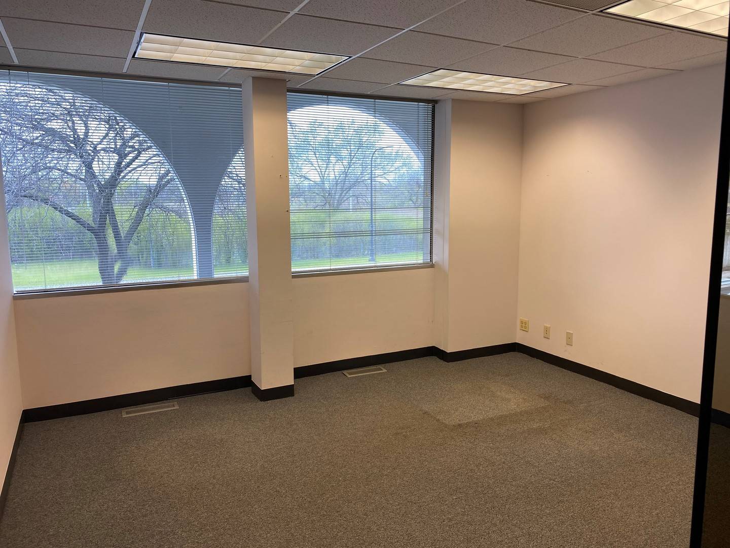 7101 N Cicero AVE, Lincolnwood, IL 60712