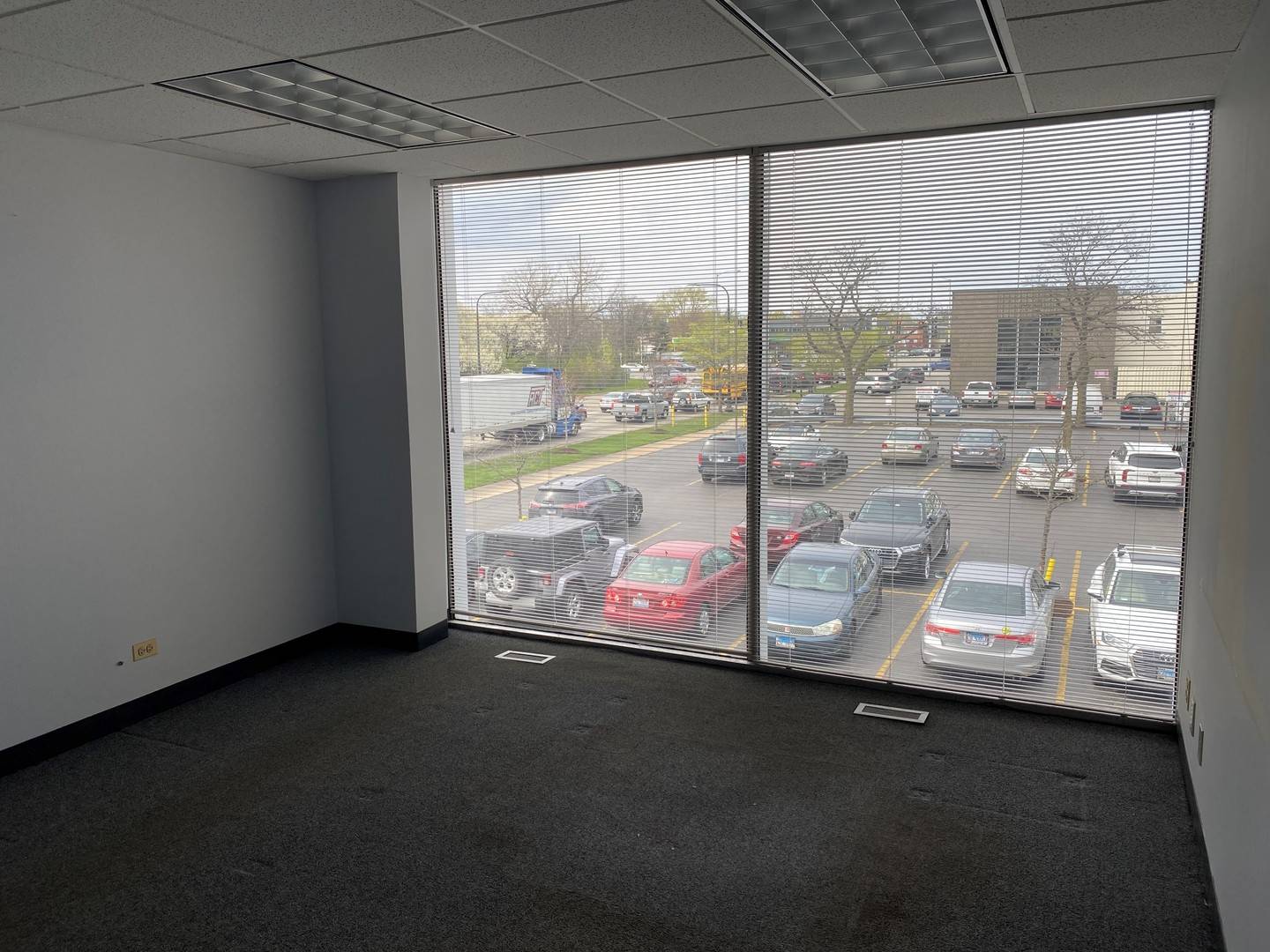 7101 N Cicero AVE, Lincolnwood, IL 60712