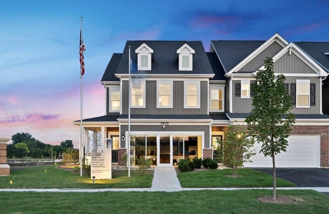 2256 Horseshoe CIR #9104, Naperville, IL 60564