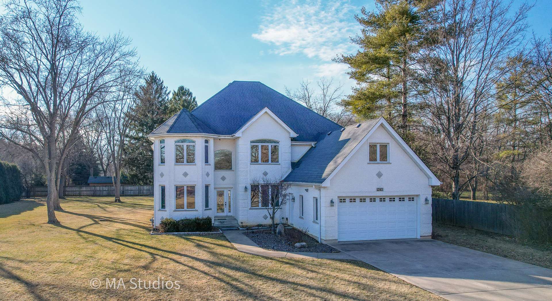 9030 Elm AVE, Burr Ridge, IL 60527