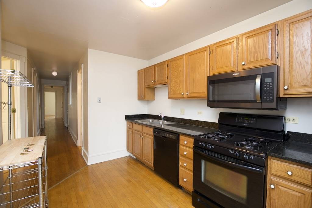 6717 N SHERIDAN RD #3S, Chicago, IL 60626