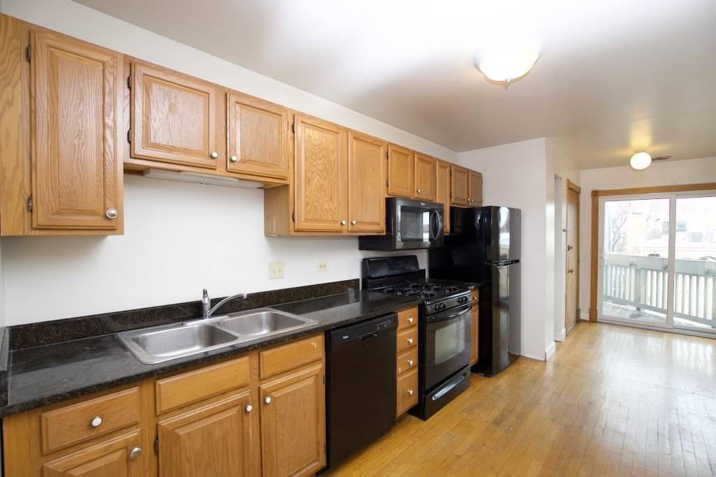 6717 N SHERIDAN RD #3S, Chicago, IL 60626