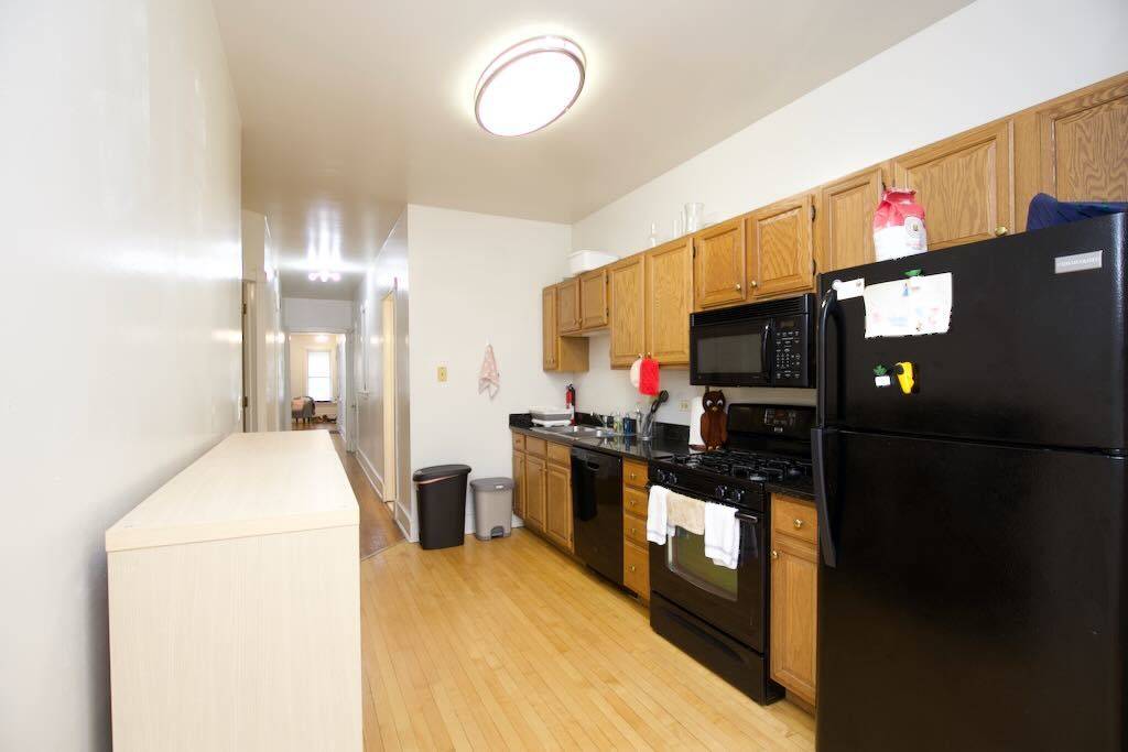 6717 N SHERIDAN RD #2S, Chicago, IL 60626