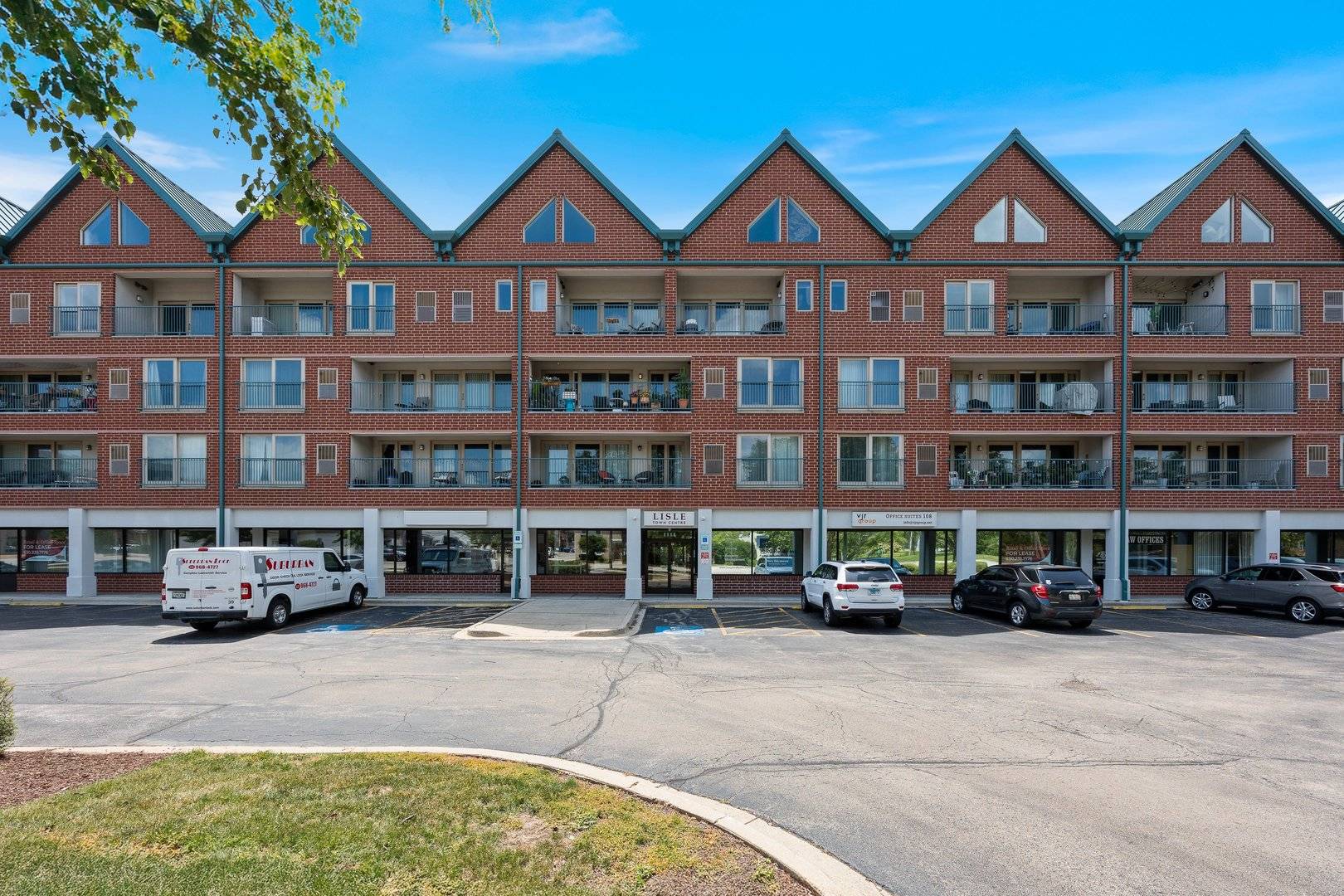 Address not disclosed, Lisle, IL 60532